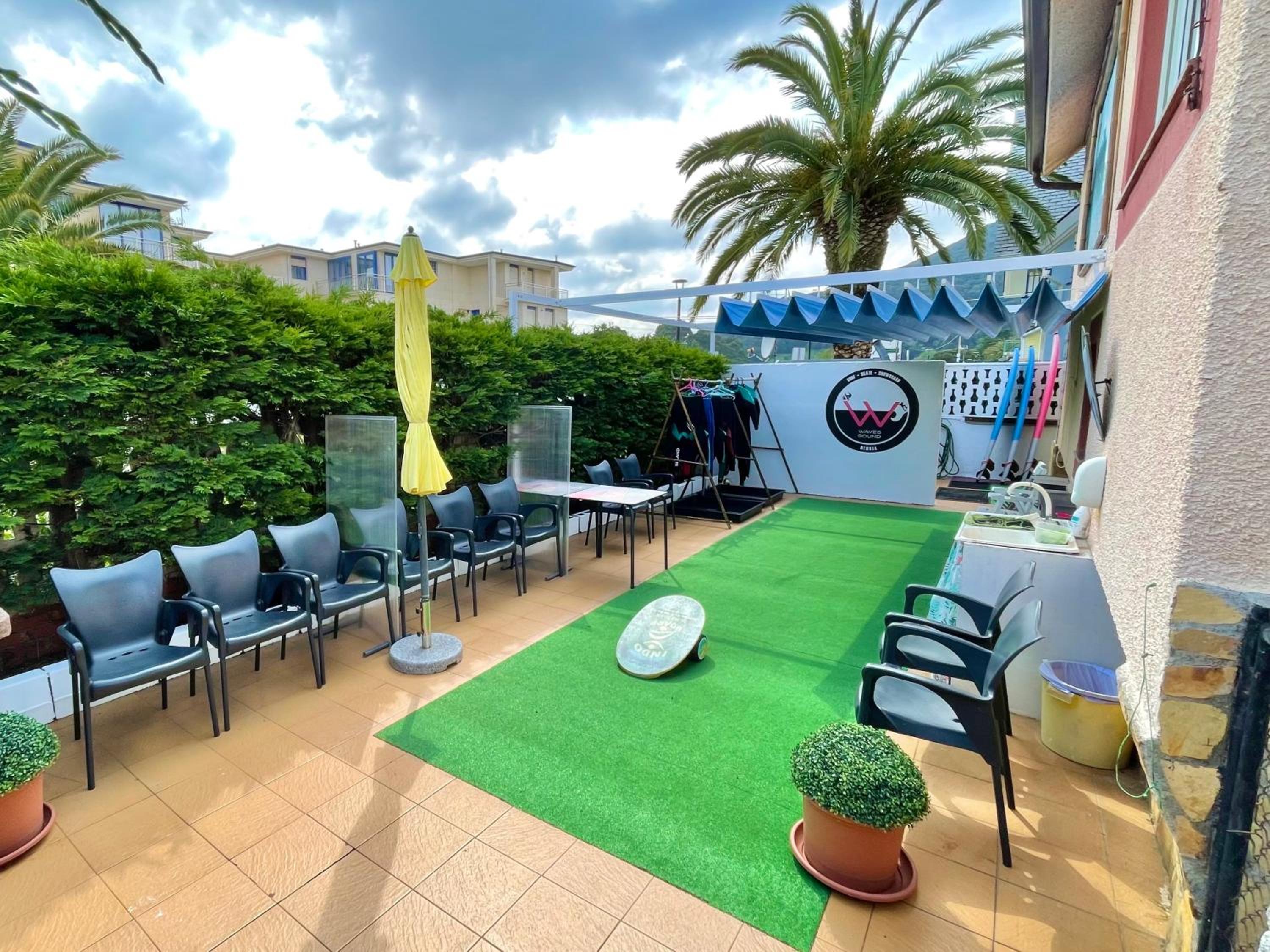 Escuela de Surf WAVES SOUND - Alojamiento Compartido
