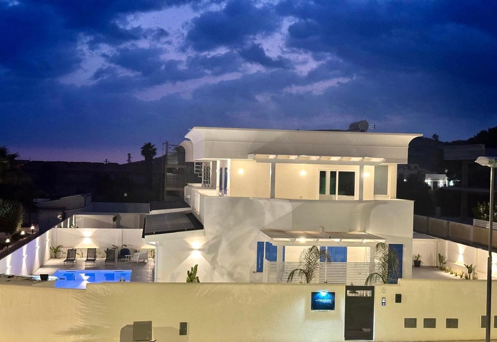 Onda Bianca Luxury Apartments