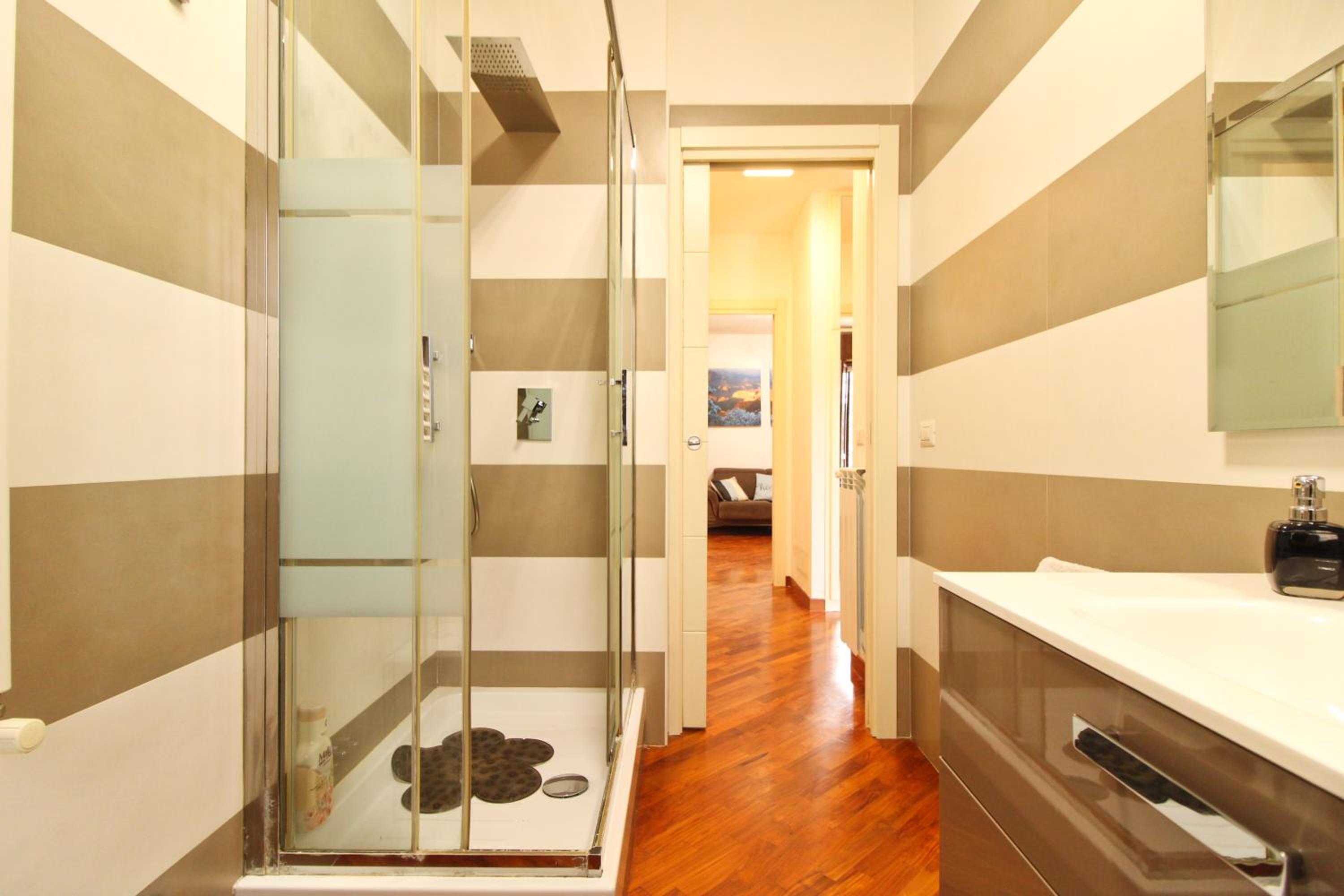 Rome garden apartment