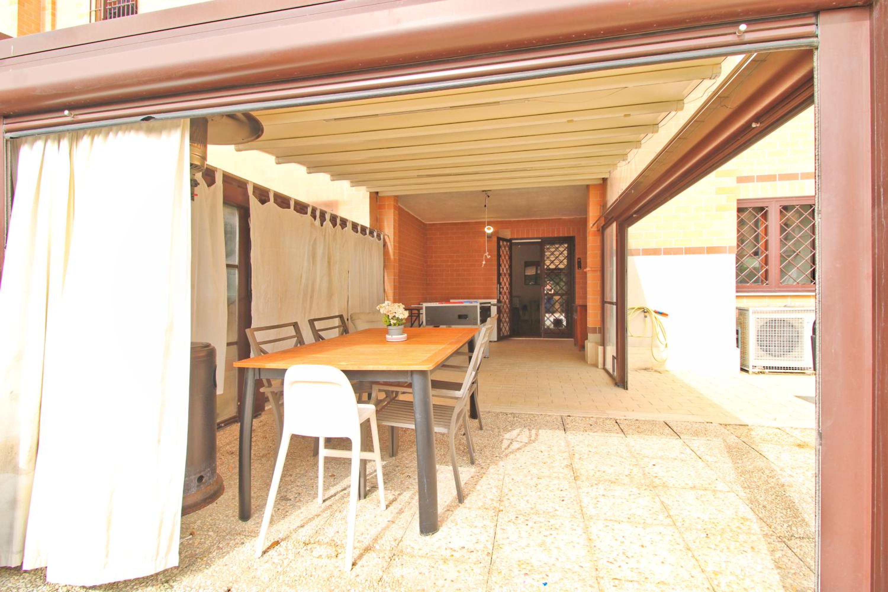 Rome garden apartment