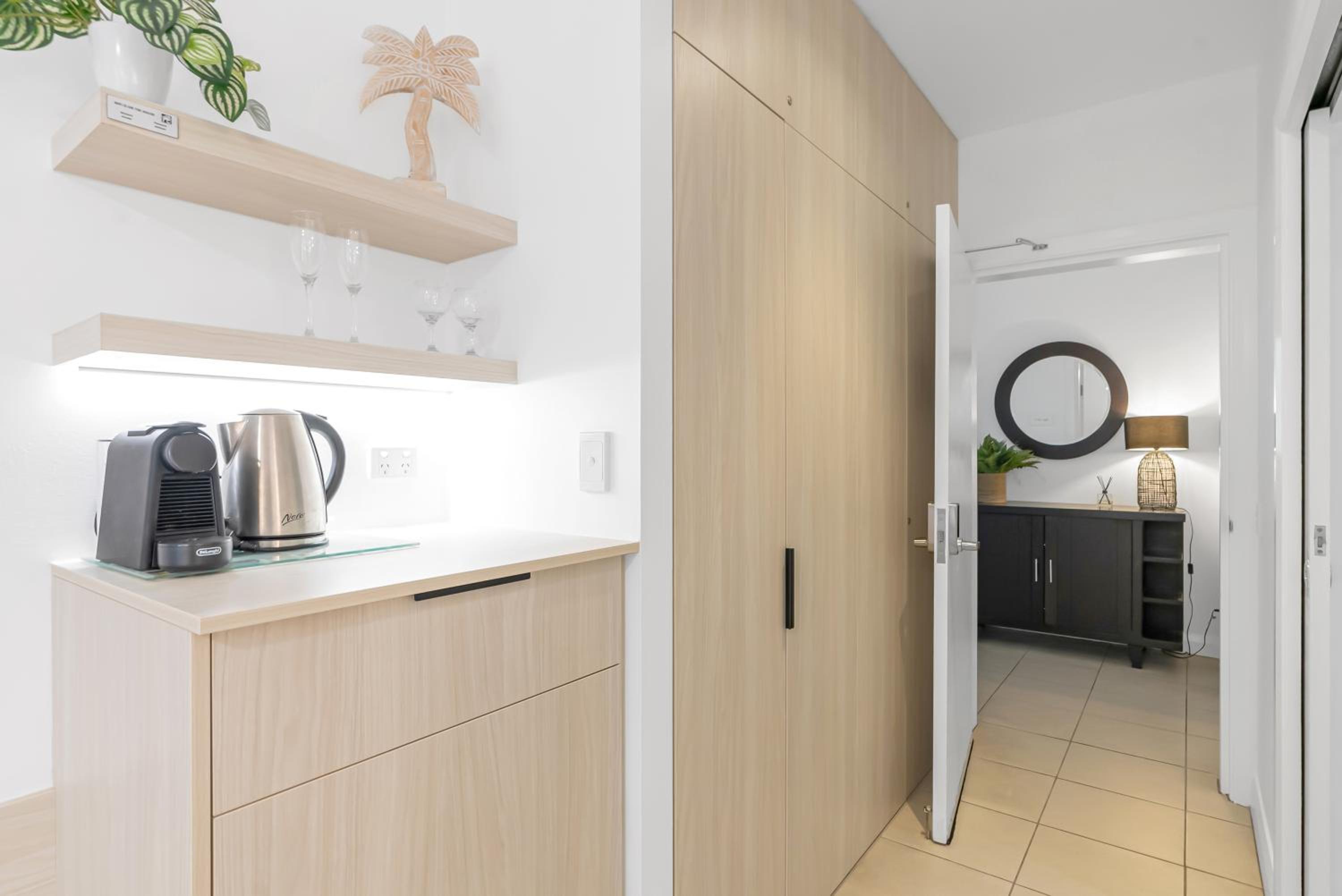 Elysium Private Accommodation at Beach Club & Spa