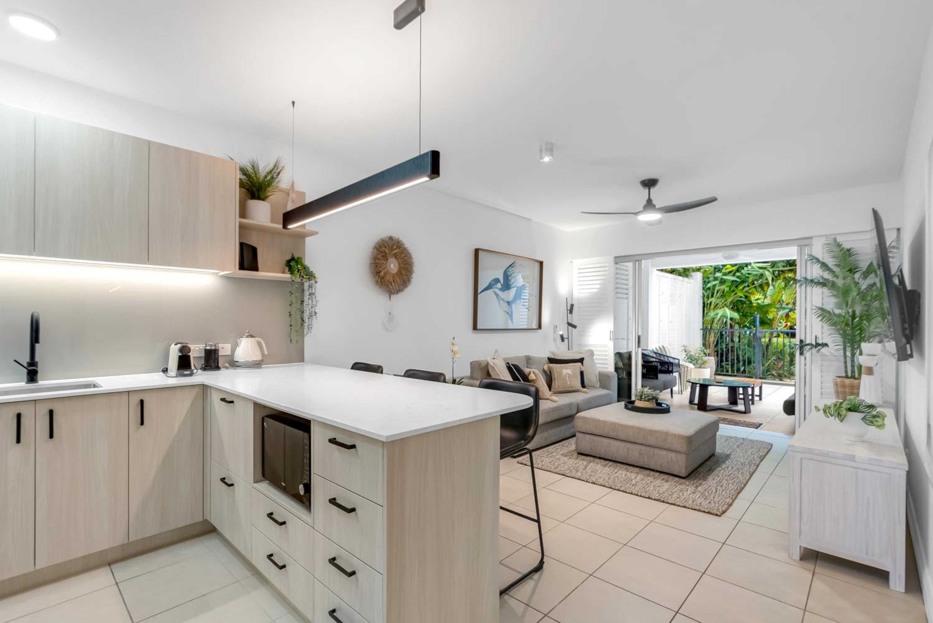 Elysium Private Accommodation at Beach Club & Spa