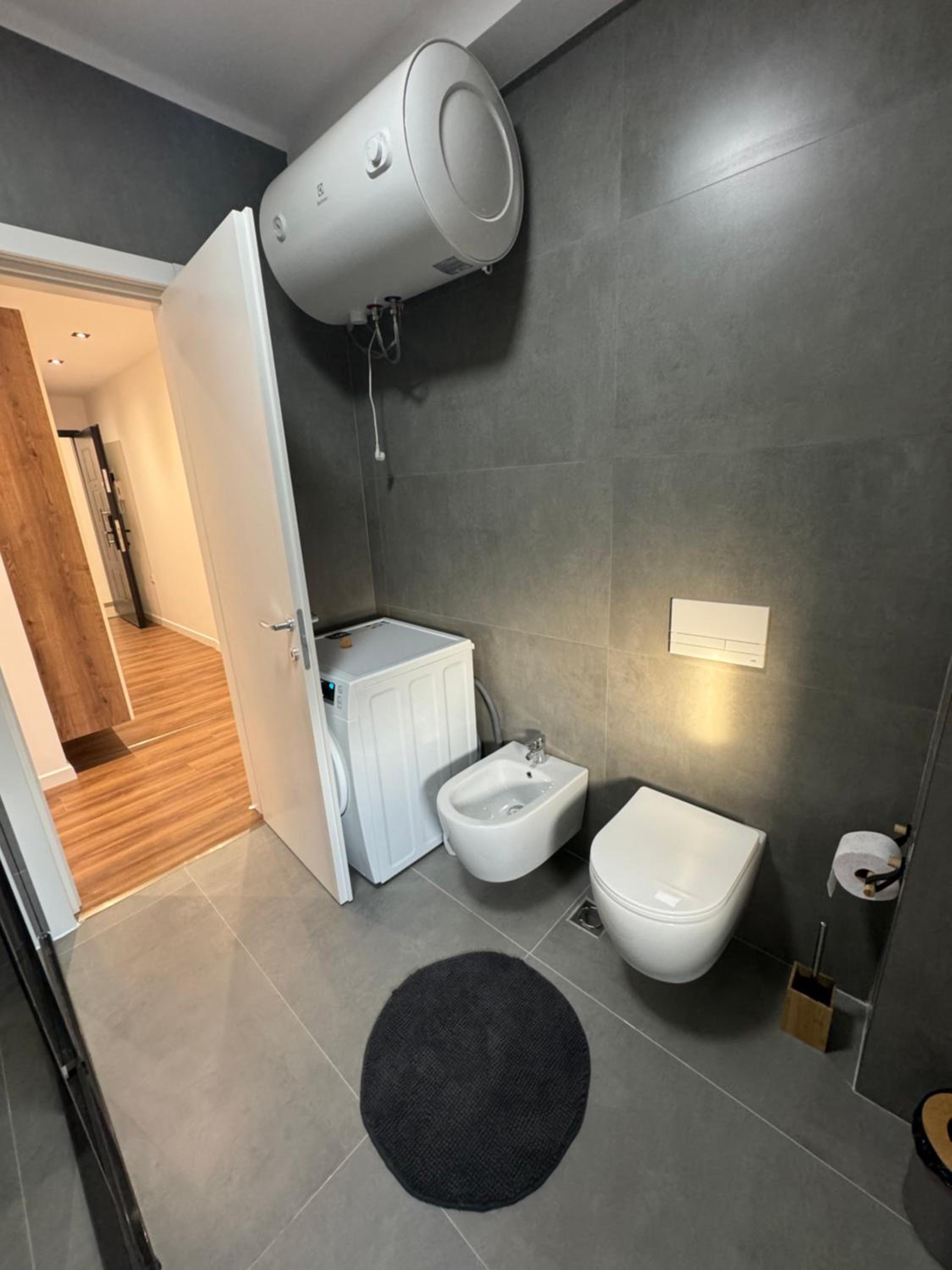 Old Bazaar apt 24