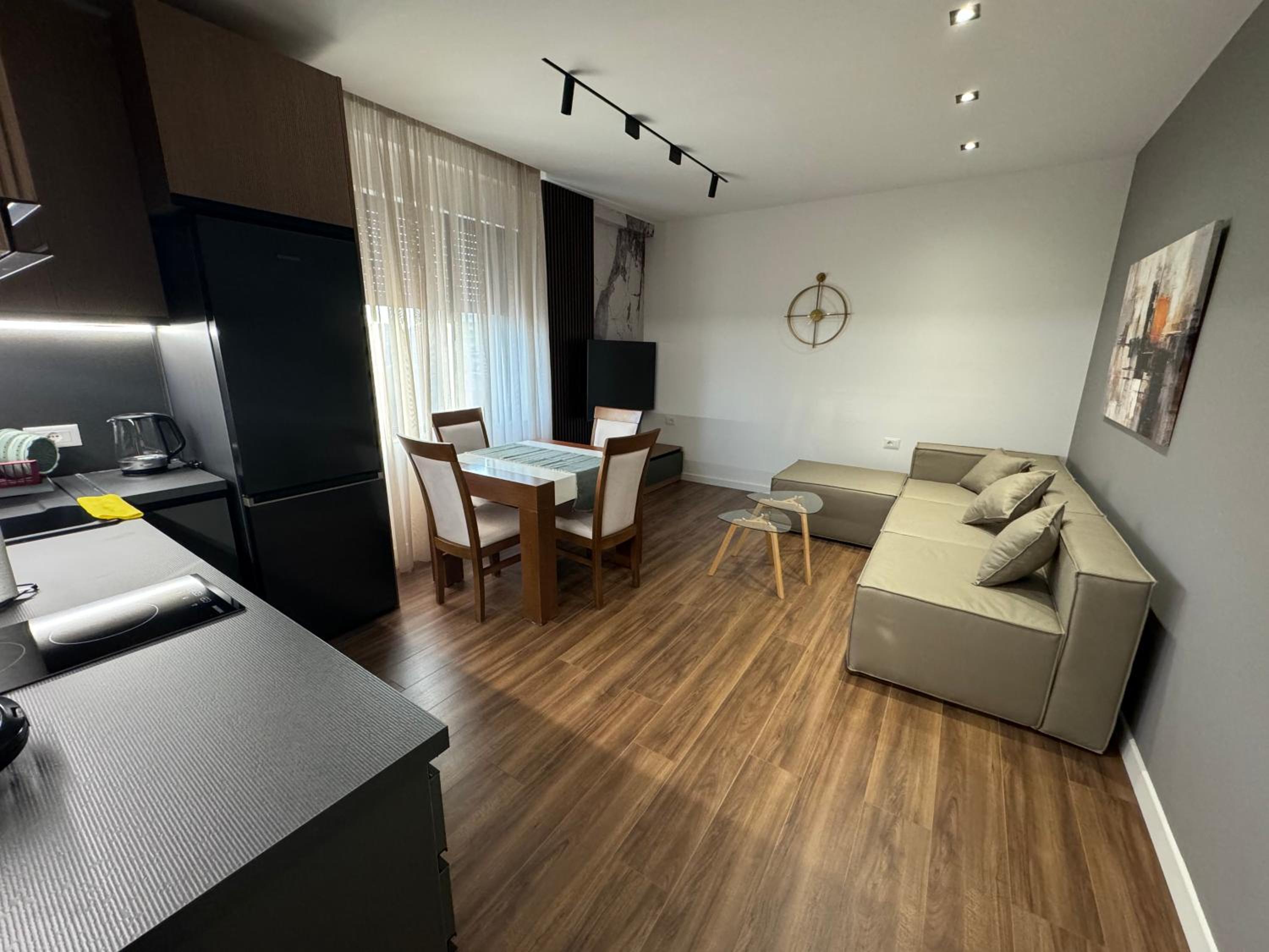 Old Bazaar apt 24