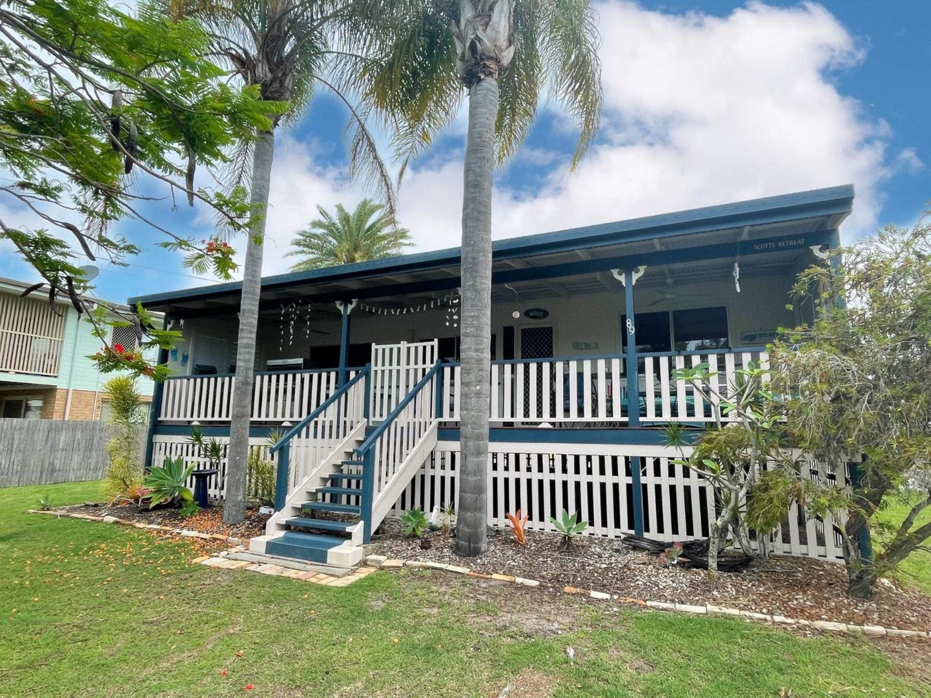 Scott's Retreat - Burrum Heads- Close to Beach- 4BR- Aircon