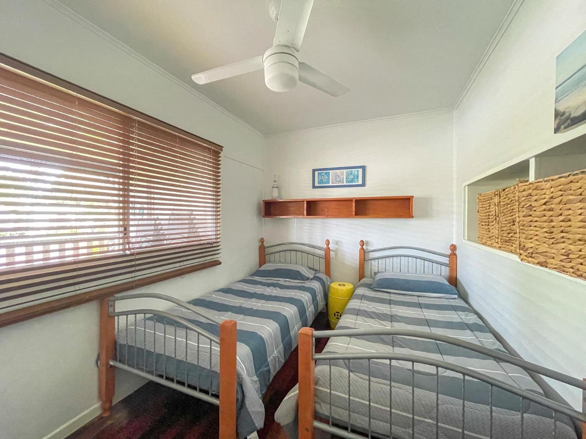 Scott's Retreat - Burrum Heads- Close to Beach- 4BR- Aircon