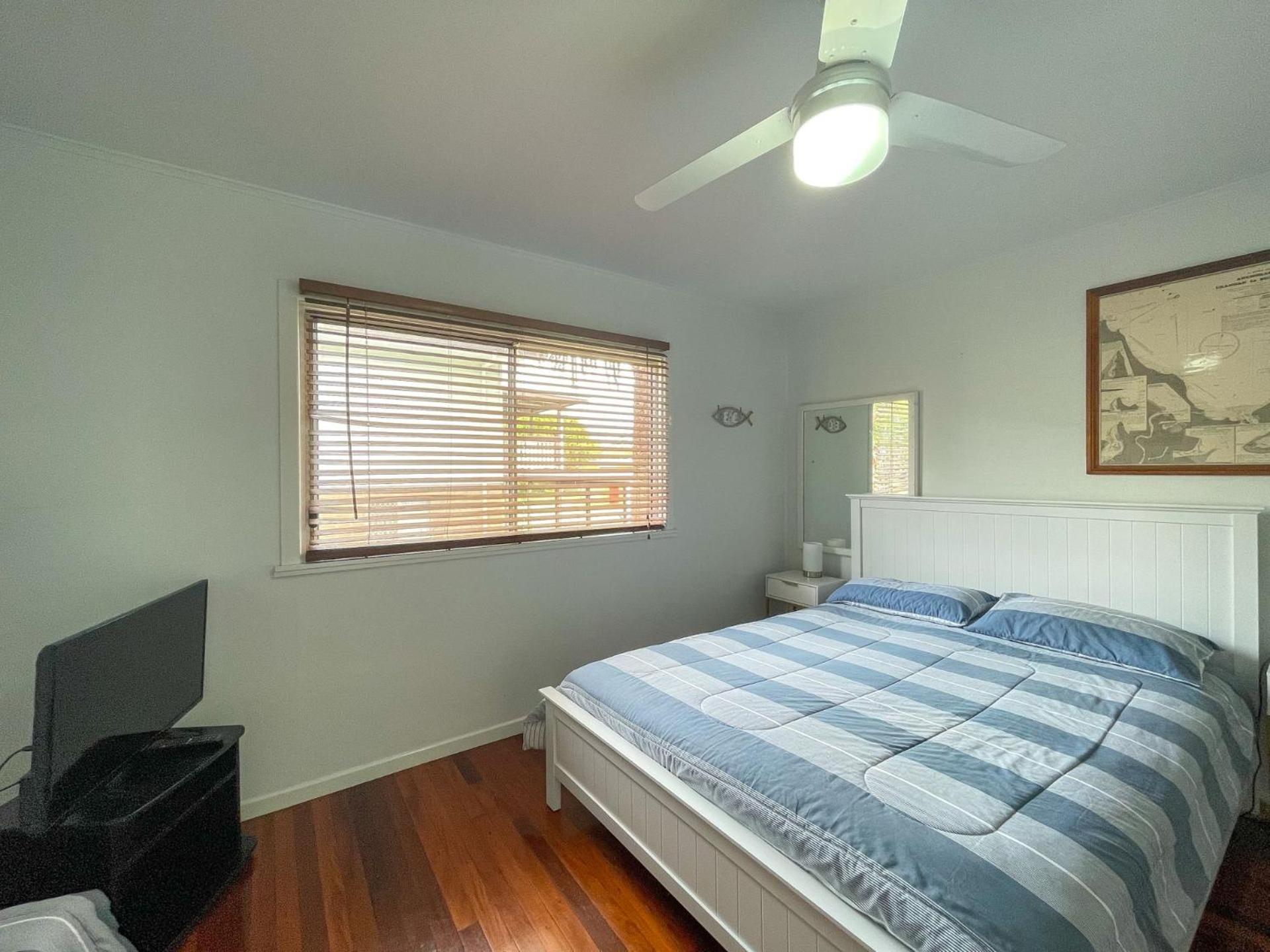 Scott's Retreat - Burrum Heads- Close to Beach- 4BR- Aircon