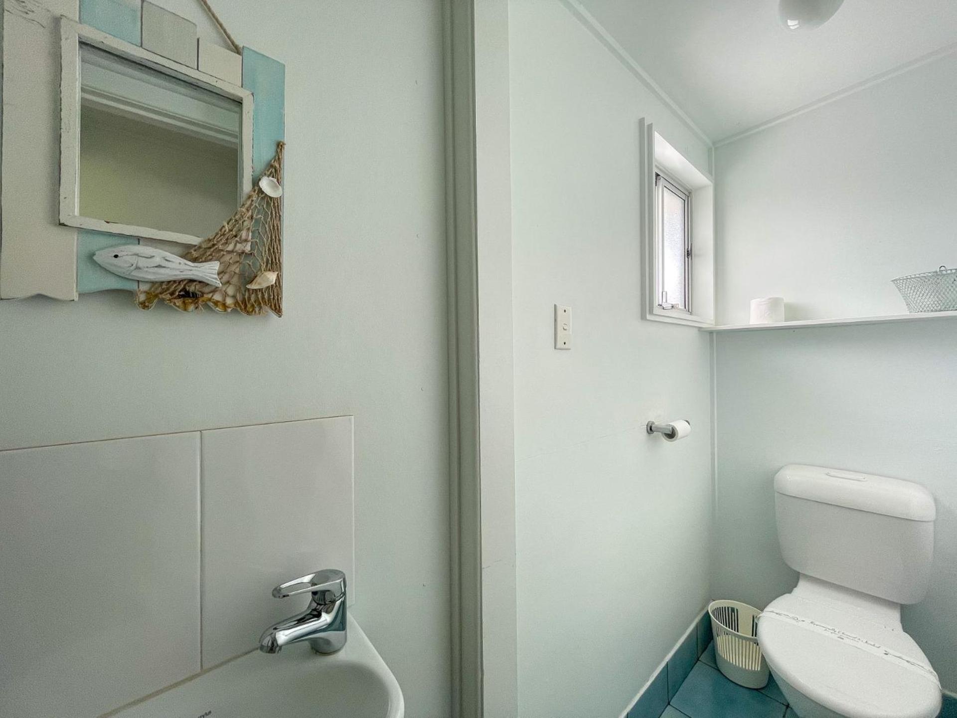 Scott's Retreat - Burrum Heads- Close to Beach- 4BR- Aircon
