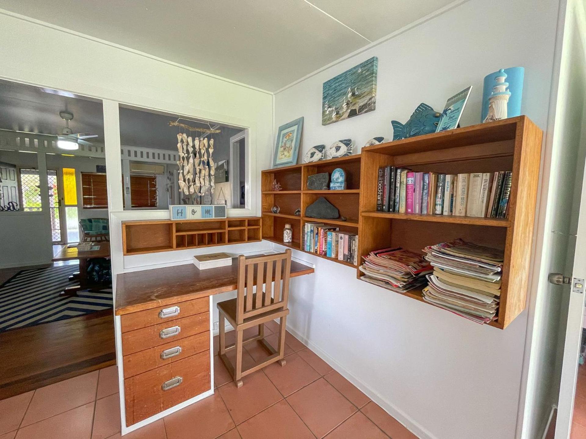 Scott's Retreat - Burrum Heads- Close to Beach- 4BR- Aircon