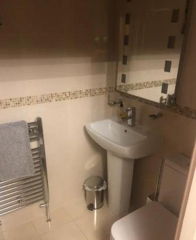 Private comfortable bedroom with ensuite