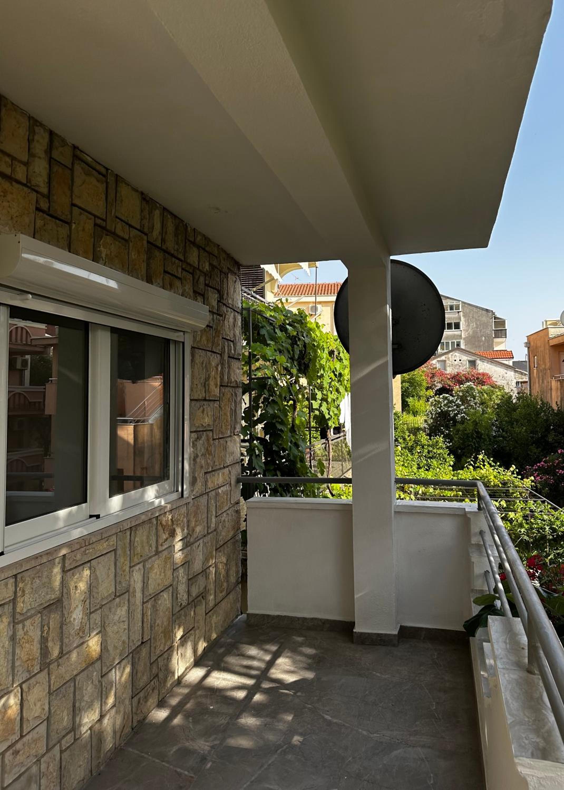 Apartments Lipa