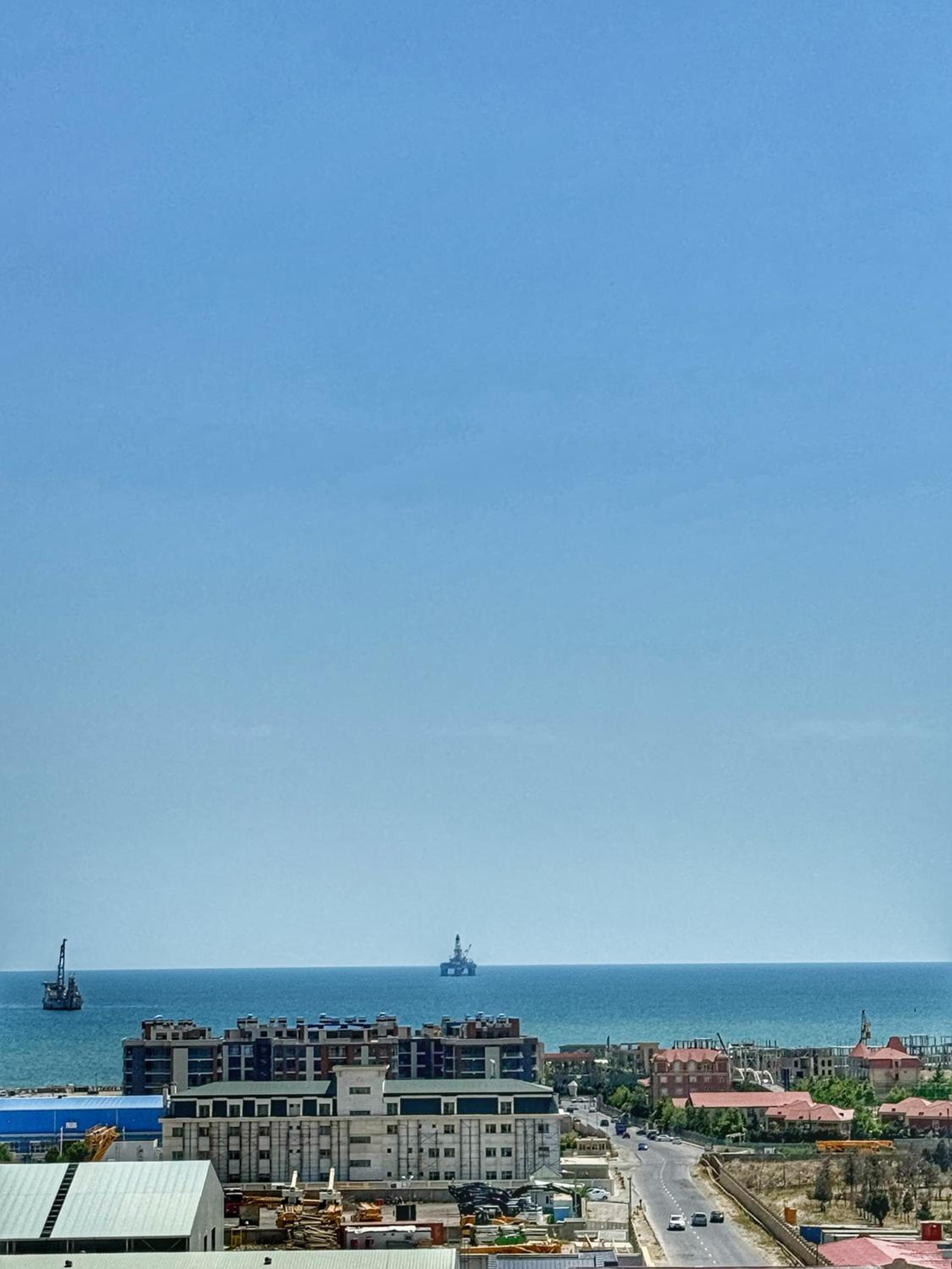Premium Sea View Hotel & Hostel