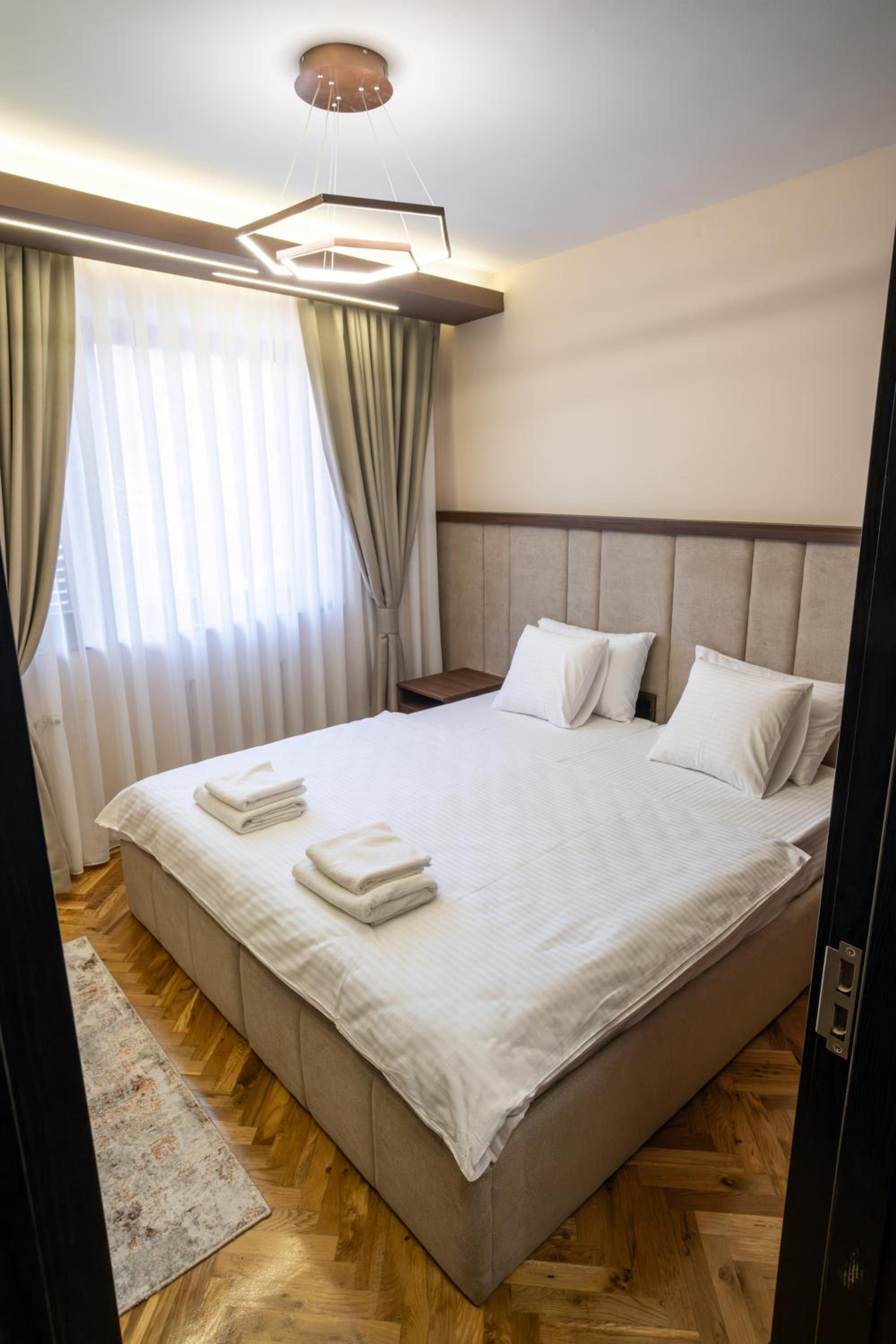 Trpeza Luxury Apartments, free parking