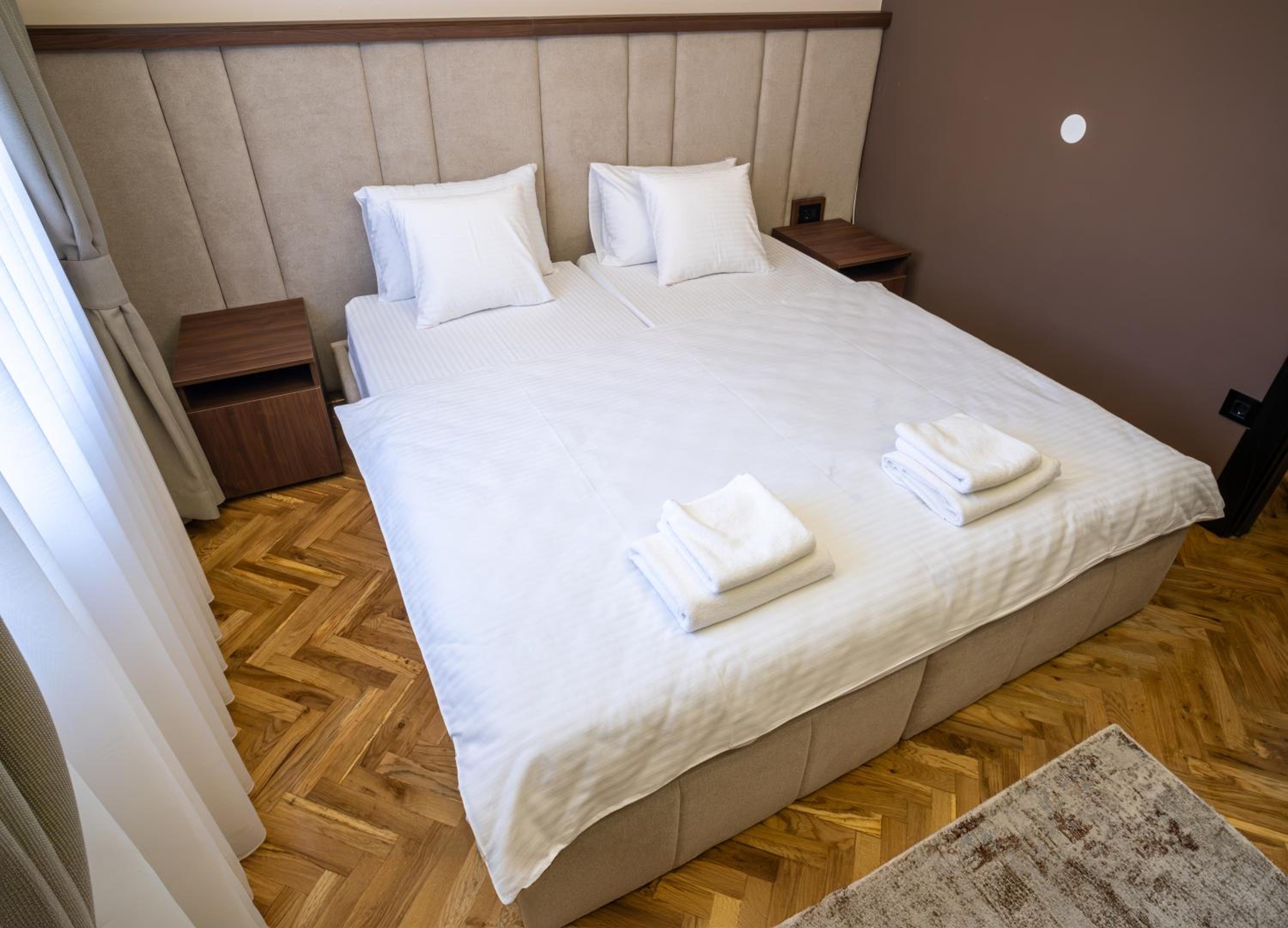 Trpeza Luxury Apartments, free parking