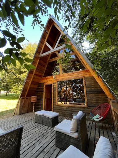 Lodge Adkintue