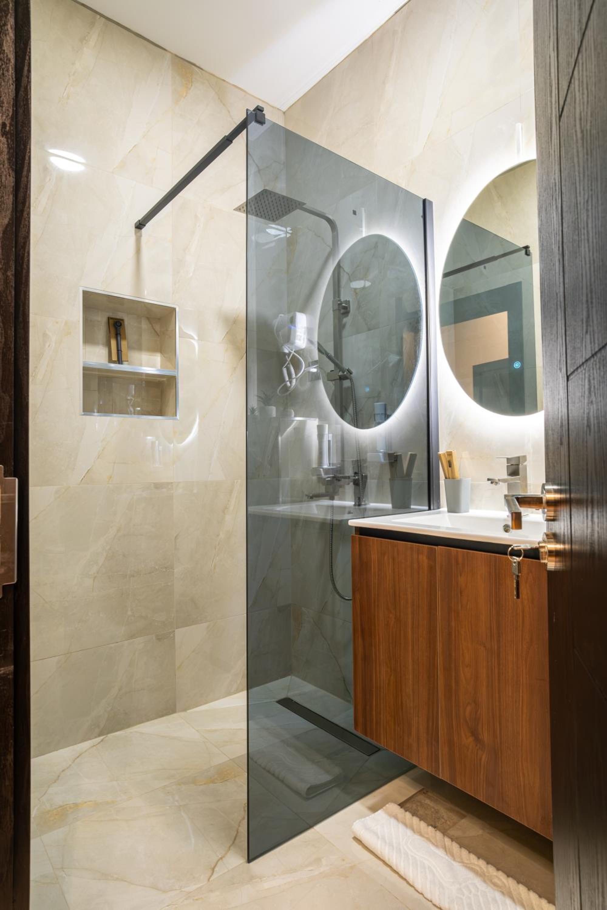 Trpeza Luxury Apartments, free parking