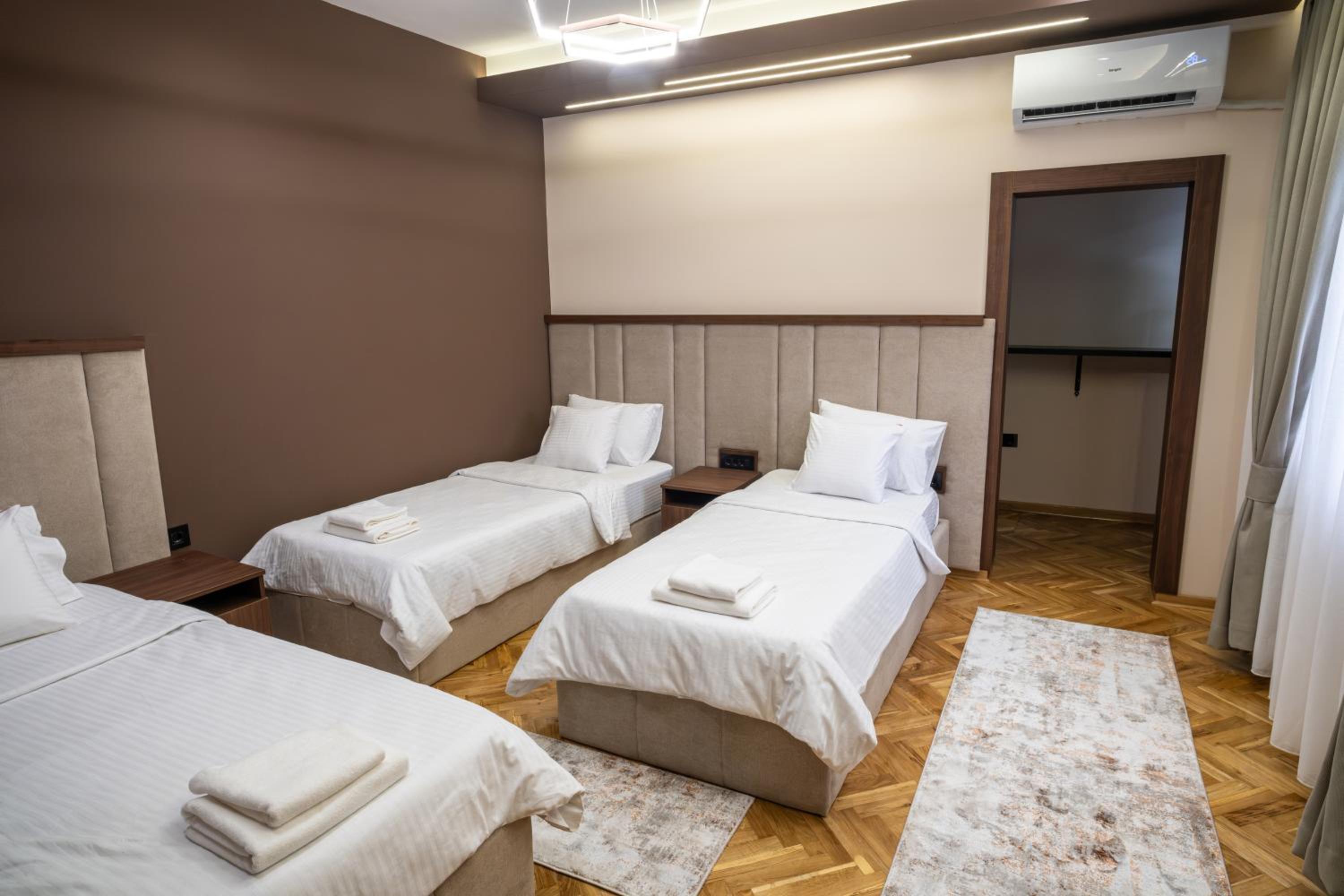 Trpeza Luxury Apartments, free parking