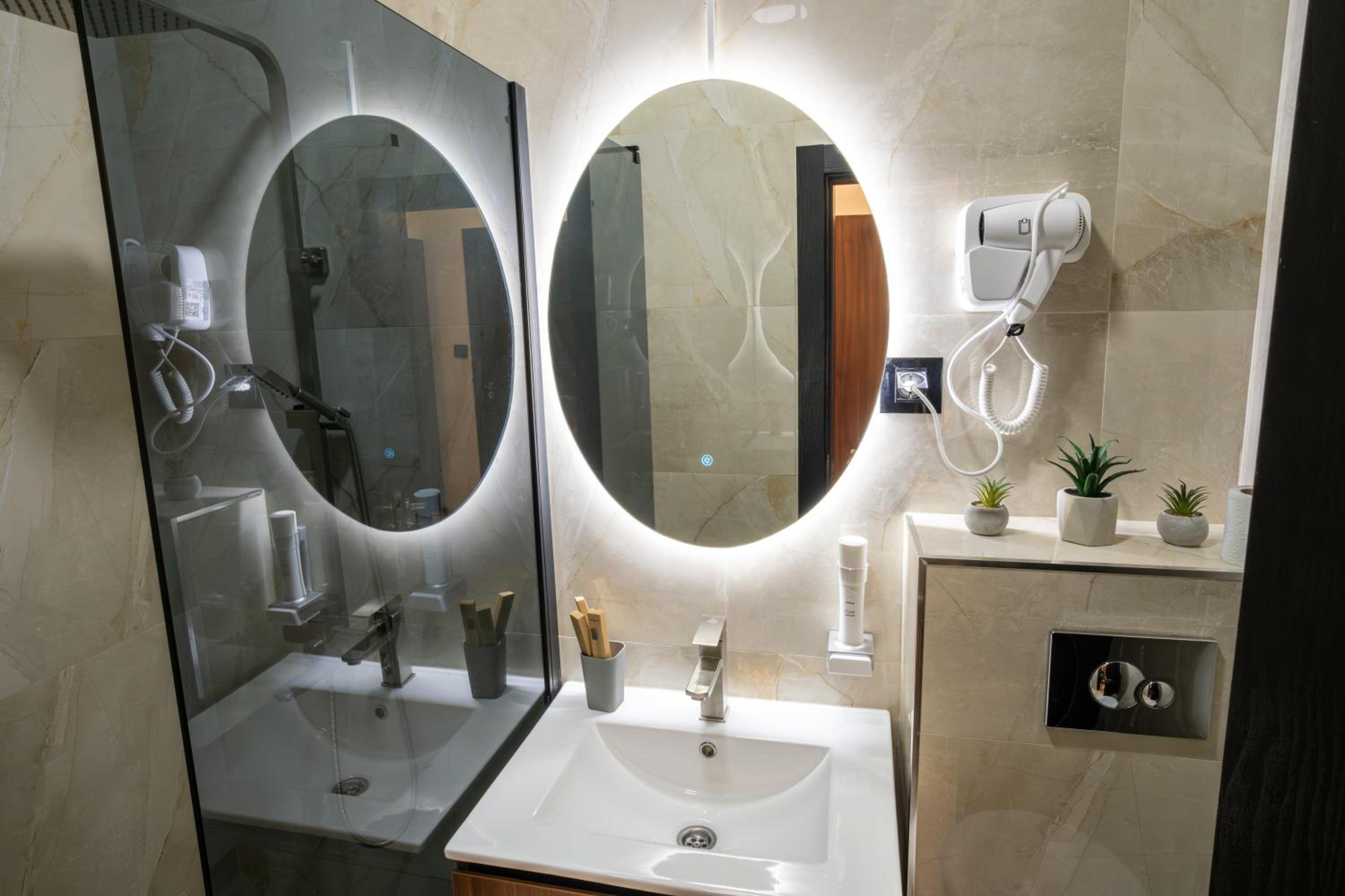 Trpeza Luxury Apartments, free parking
