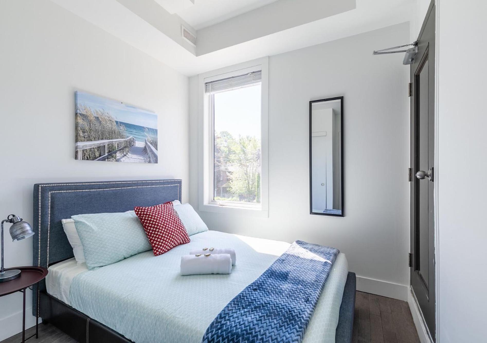 Spacious 2BR Unit in Great neighborhood