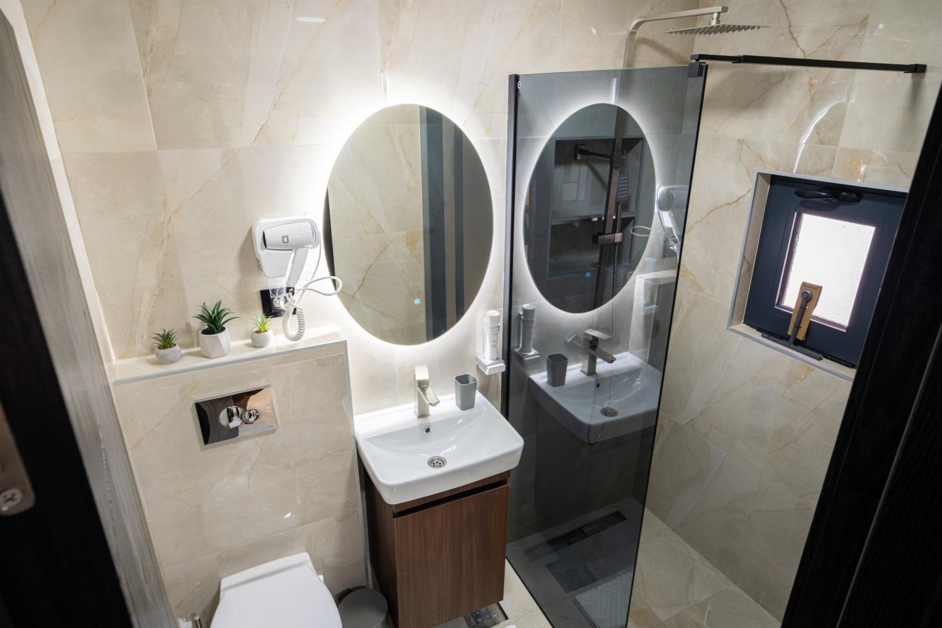 Trpeza Luxury Apartments, free parking
