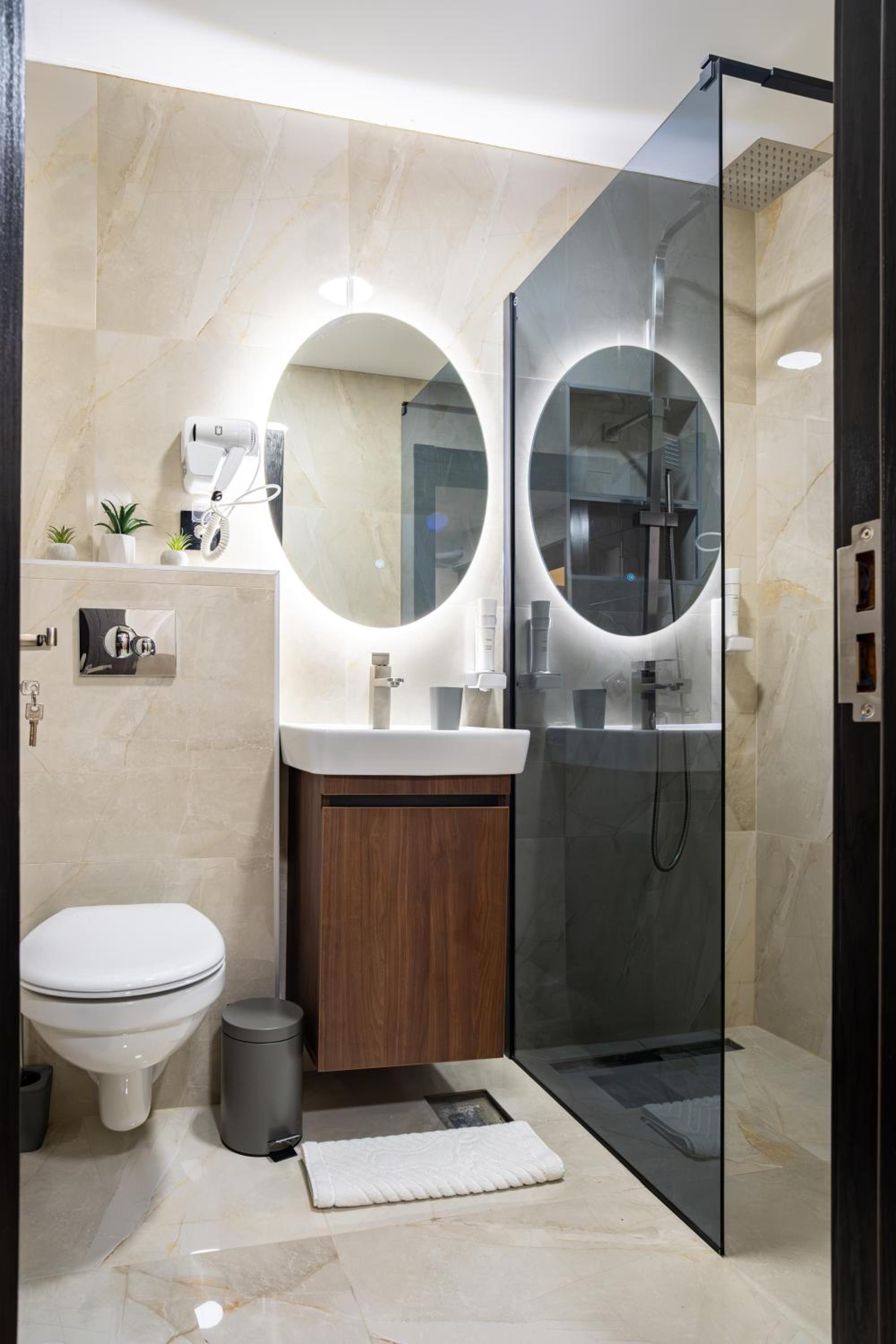 Trpeza Luxury Apartments, free parking
