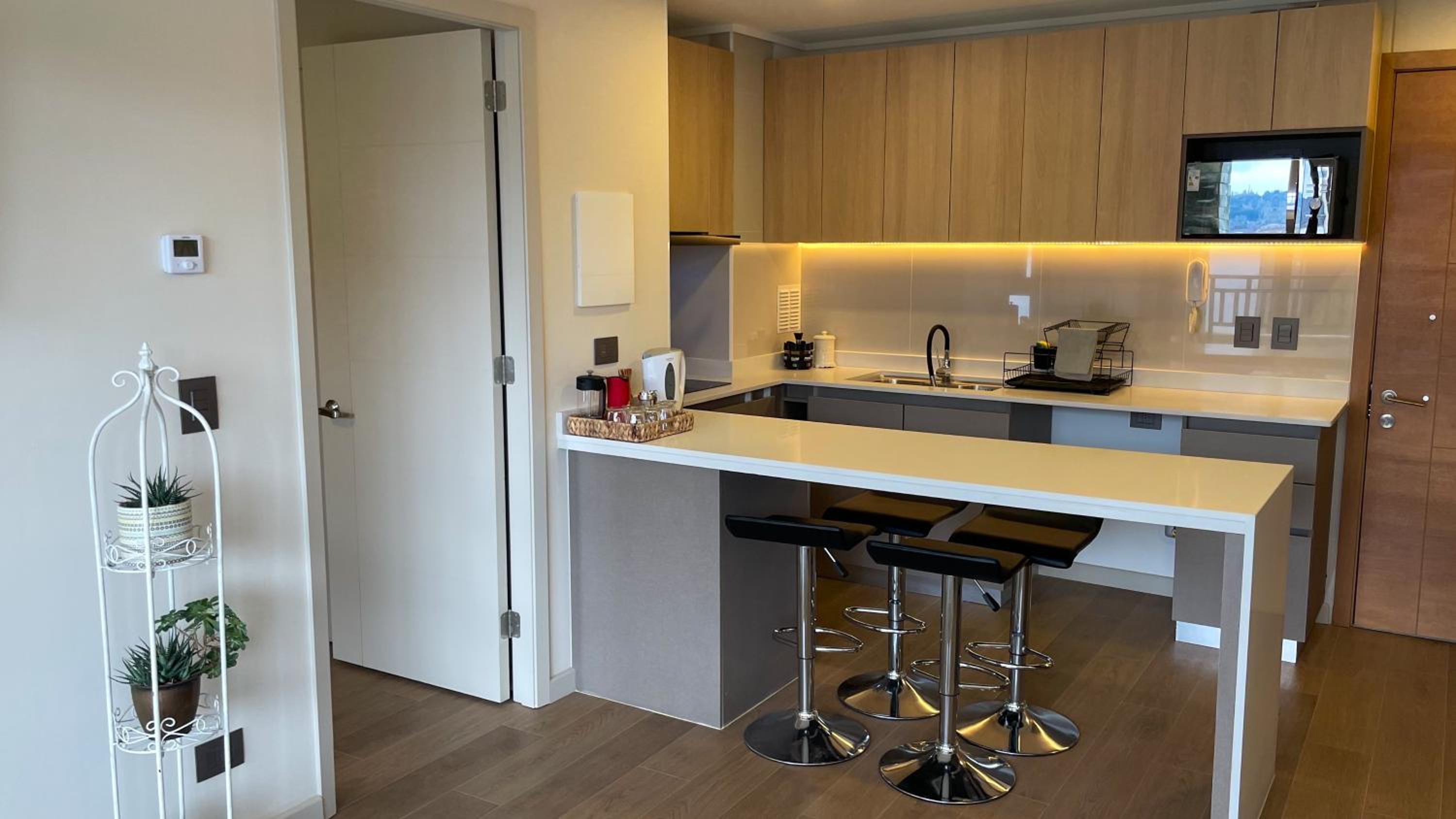 Departamento moderno con vista al lago Villarrica y piscina