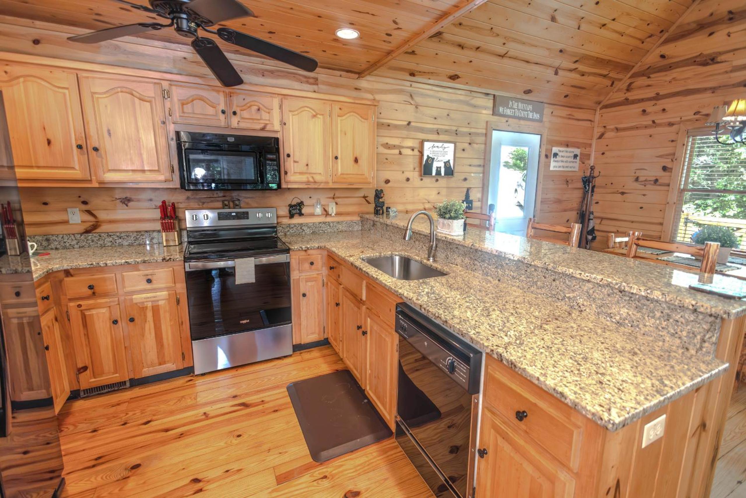 Aska Black Bear Lodge view 5