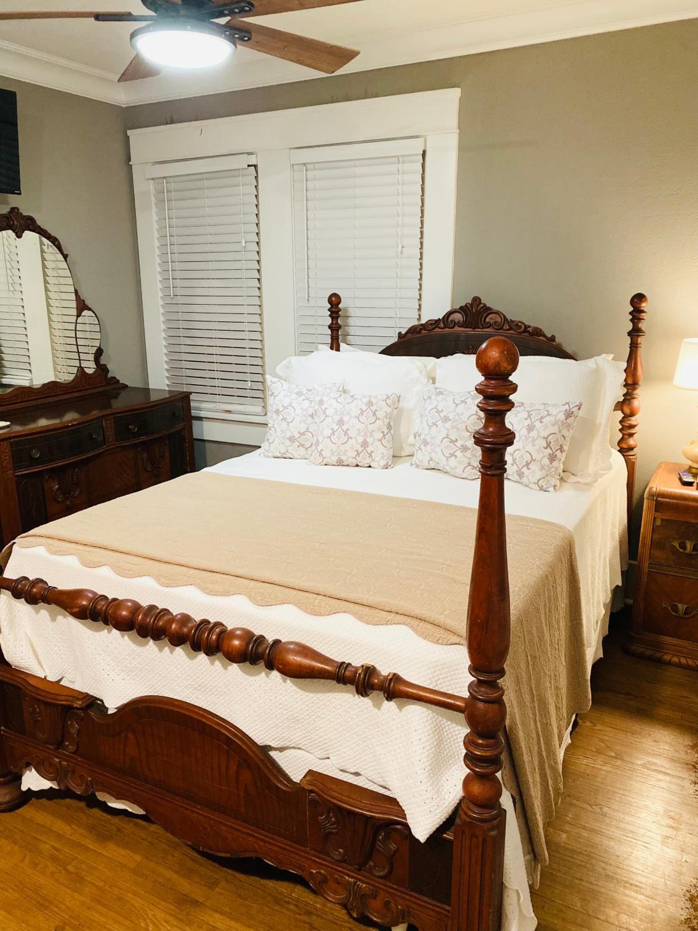 Laurel Vacations - 7th Avenue Manor - Property Image 6