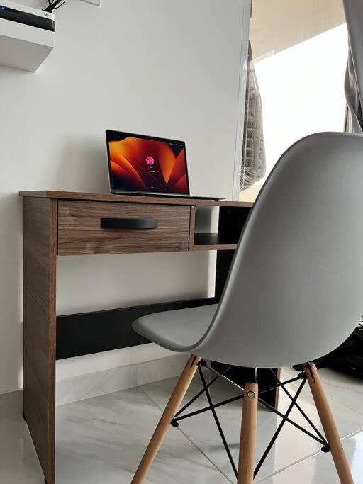 Stylish & Renovated Condo in El Laguito, Cartagena