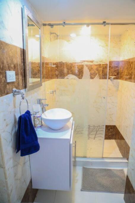 Stylish & Renovated Condo in El Laguito, Cartagena