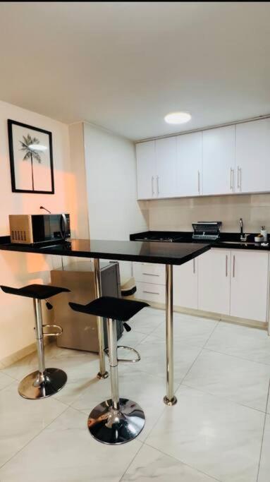Stylish & Renovated Condo in El Laguito, Cartagena