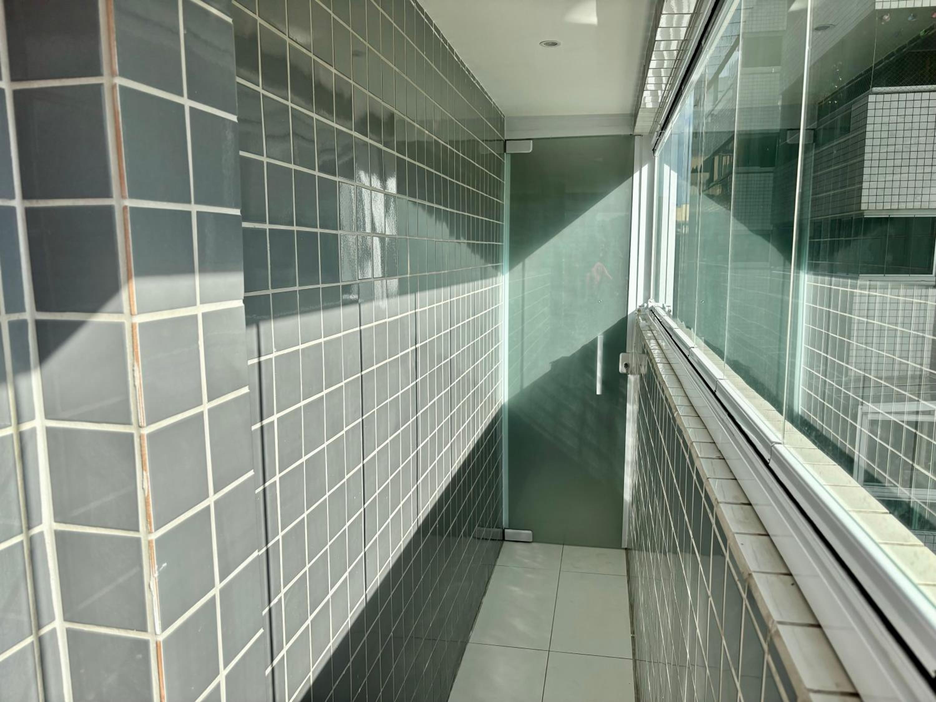Novo Apto Canto do Forte, Rua Praia Vista Montanha, com Wi Fi, HomeBeach10, 01 Vaga de Garagem, Melhores Restaurantes ao lado