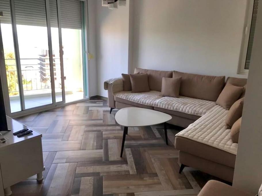 Apartment in vlorë photo 2