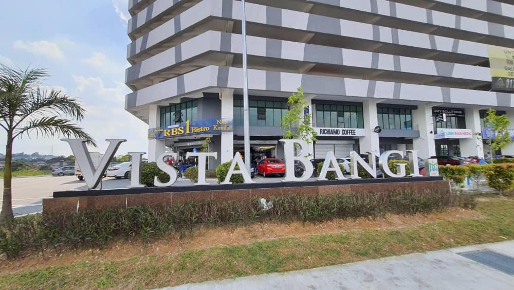 LA VISTA BANGI Homestay photo 4