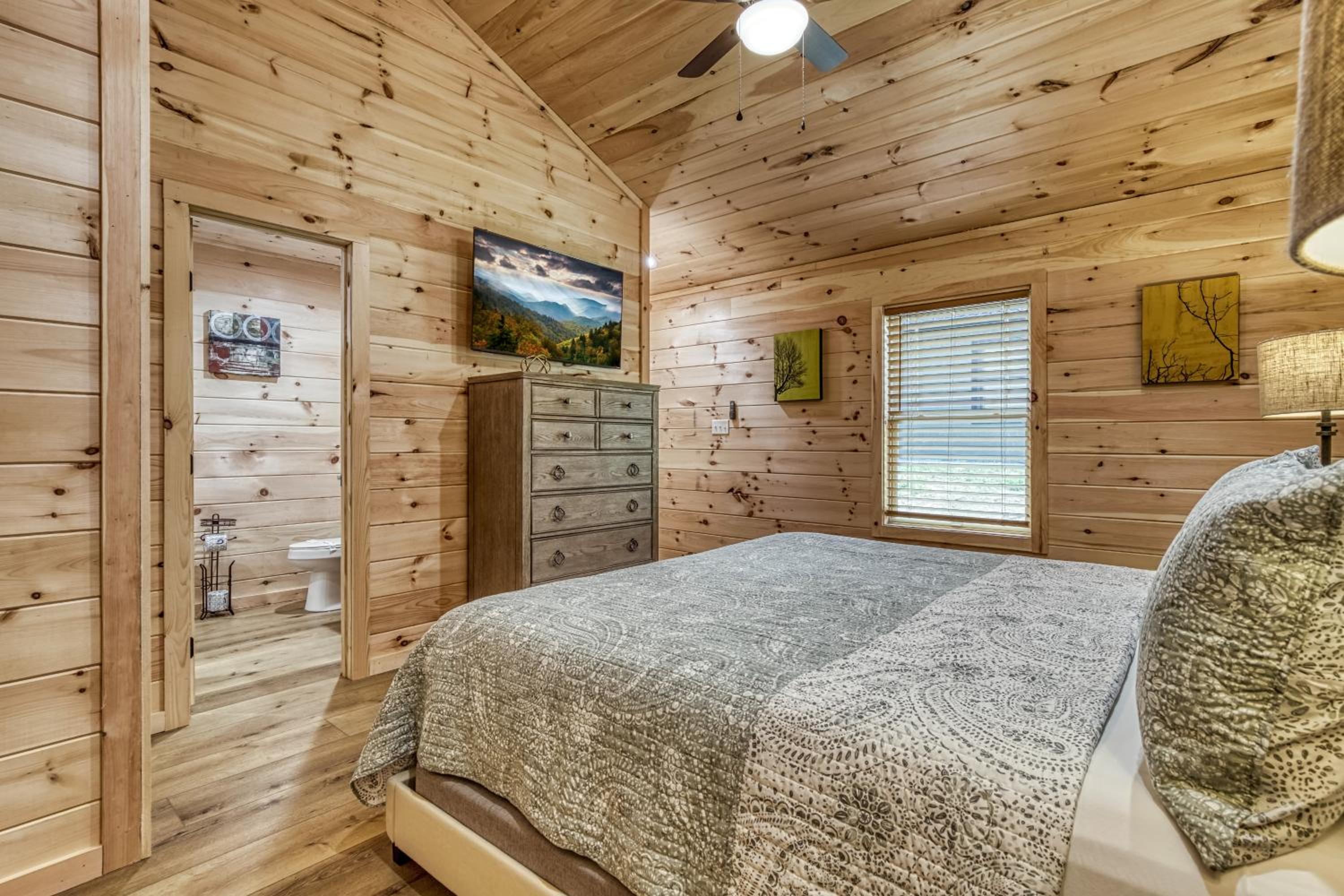 Open Sky Retreat, Pickleball Court, Creek, WIFI, Mountain Views, Starting at 79" view 3