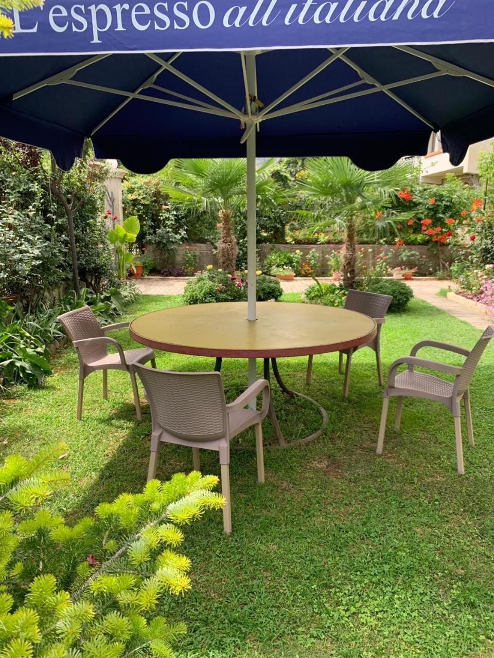 Villa with Garden and Veranda
