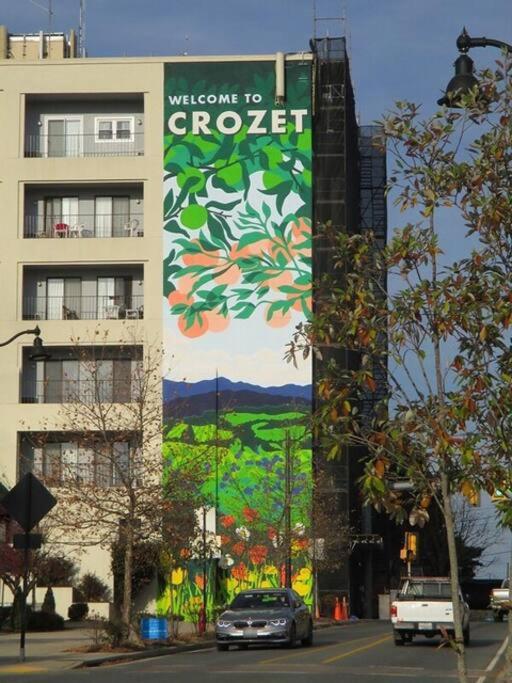 Hotel Meadow View Acres - 6 acre spacious estate 20 min from UVA - Image 1