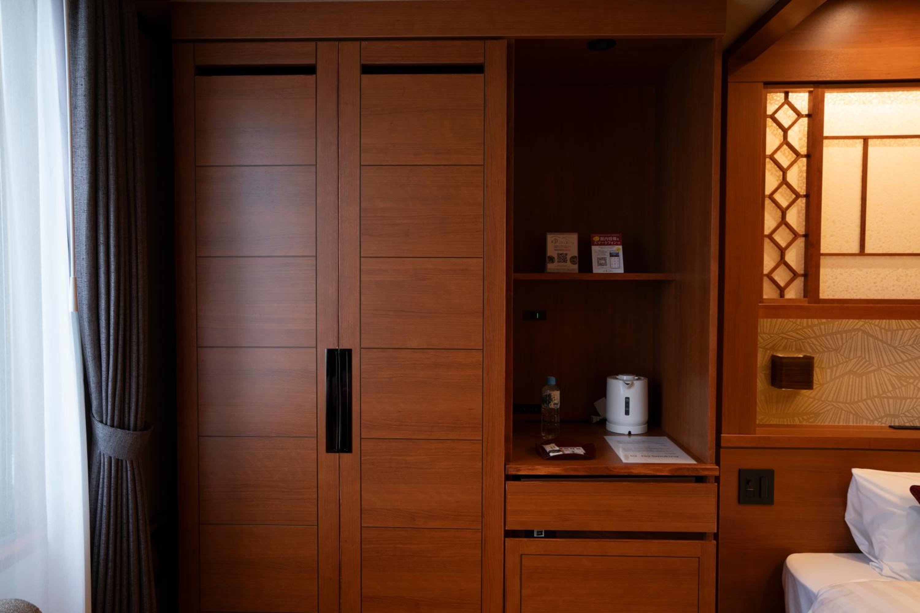 Hanabishi Hotel