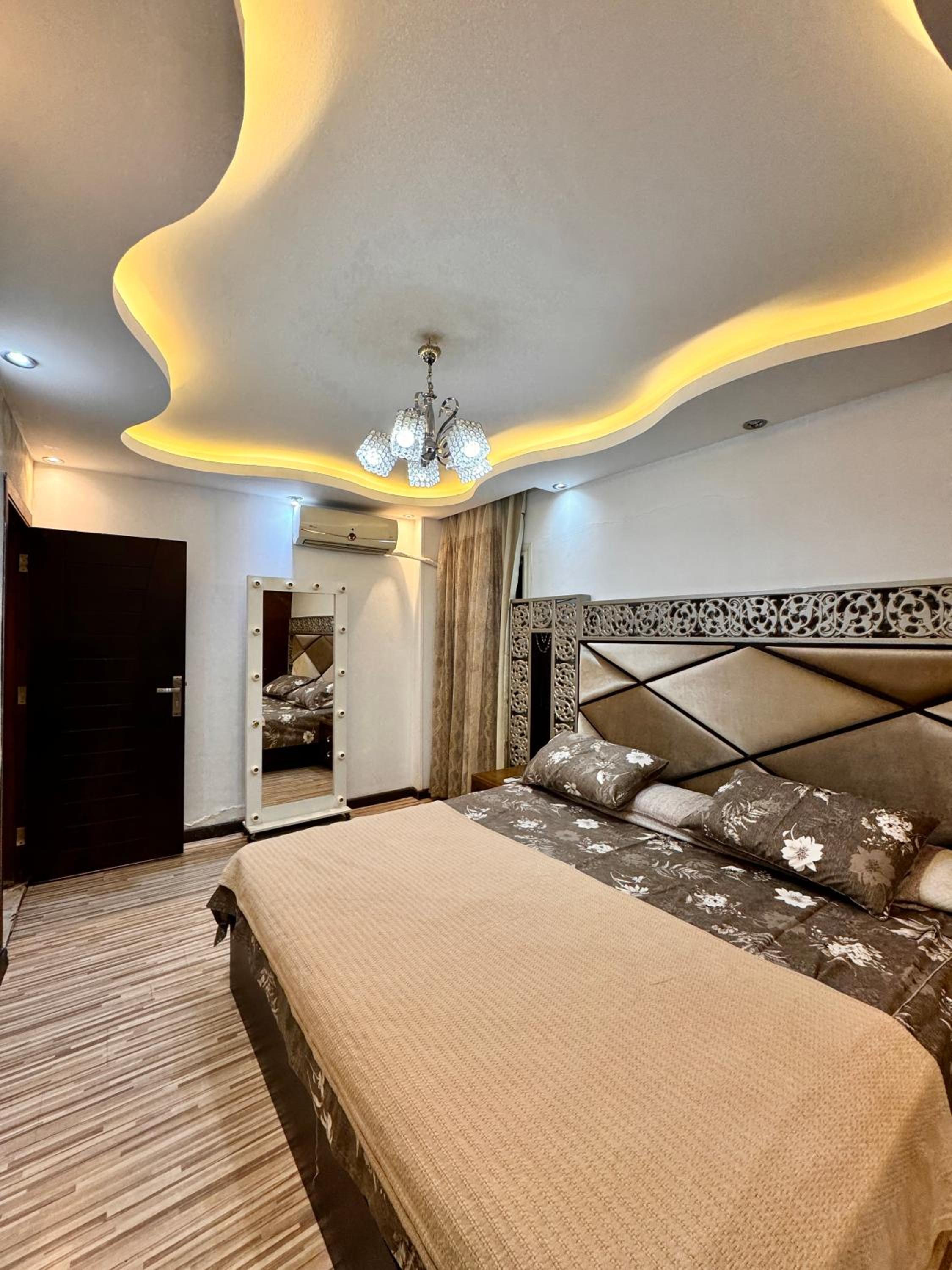 Luxurious Apartment