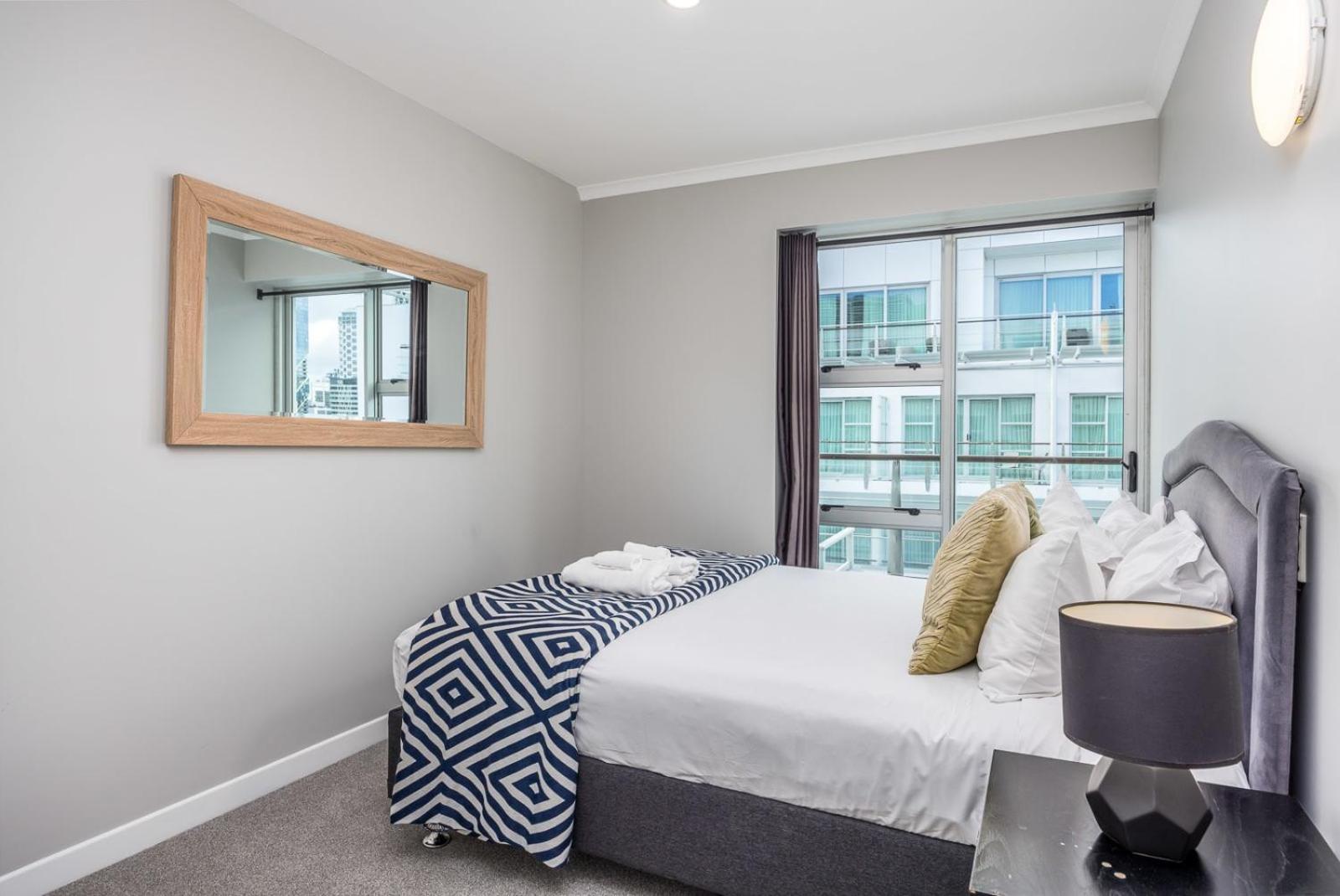 Beautiful renovated 2 x Bdrm,perfect location view 2