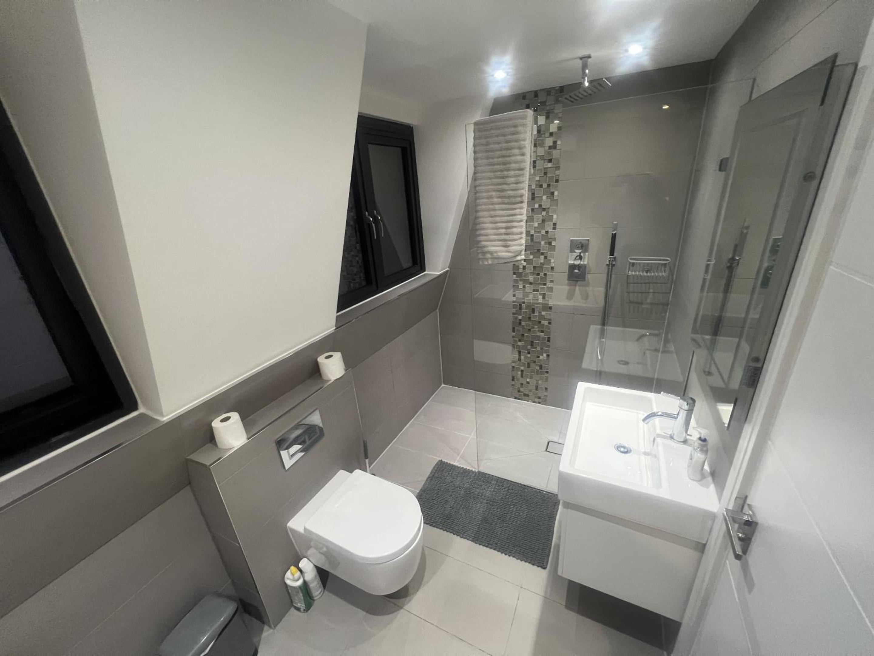 Omega Terrace, Luxury Modern Interior, Located Close To Alexandra Palace