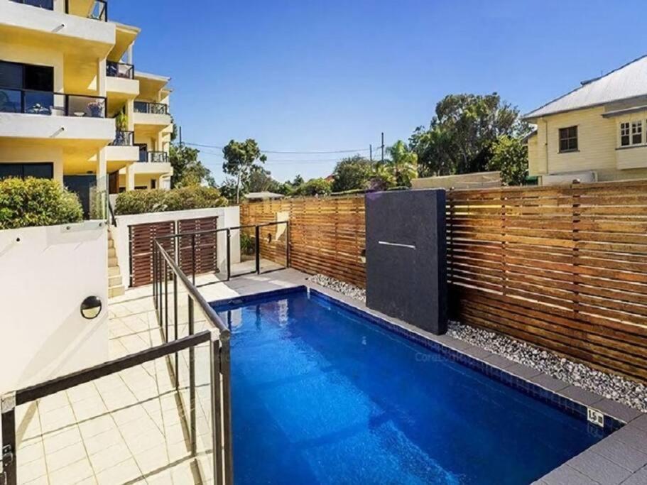 Pandanus Apartment