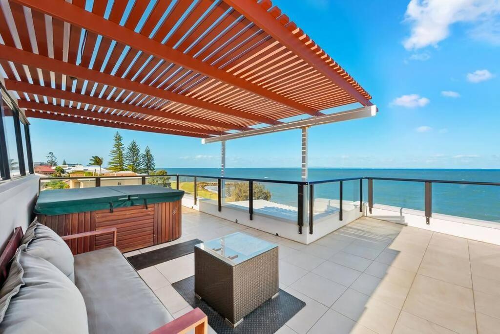Pandanus Apartment
