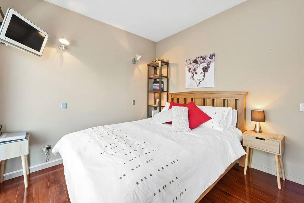 Pandanus Apartment