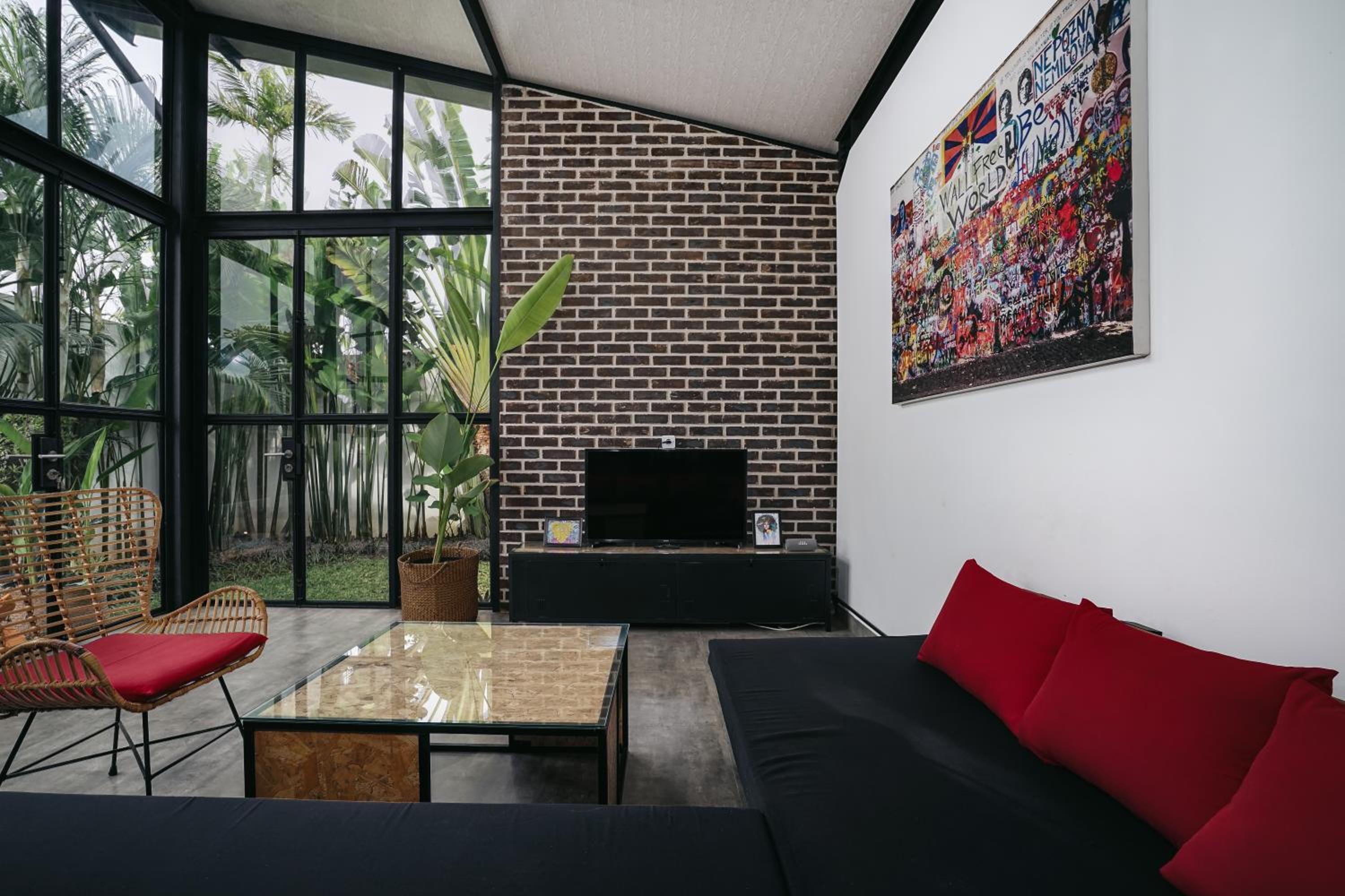 Villa Costa Plana - 2 bedroom industrial private villa in Umalas, between Canggu & Seminyak view 2
