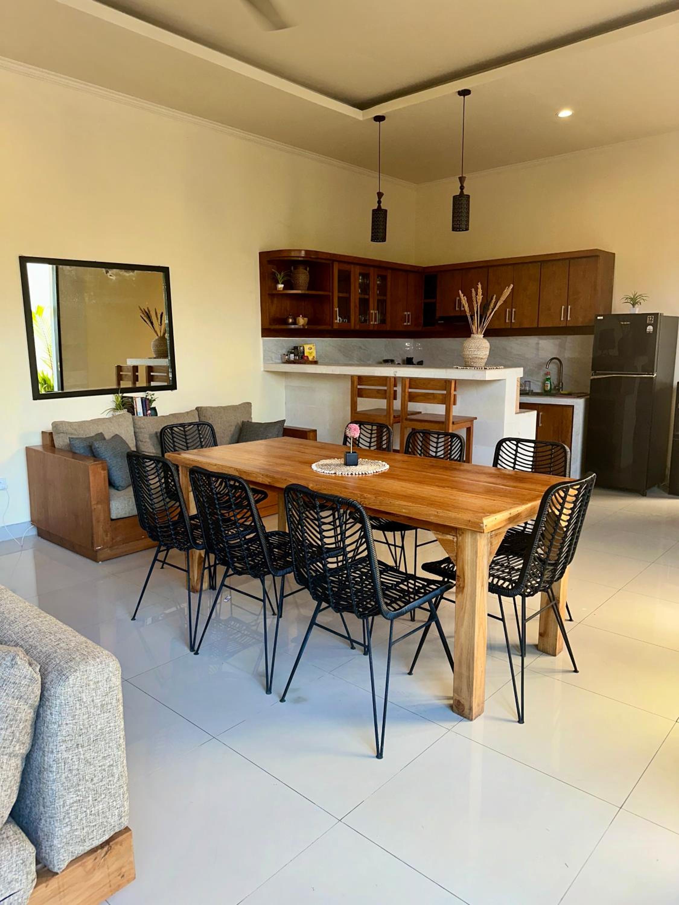 Villa Kumaru Luxury 4BR inc breakfast and airport pickup