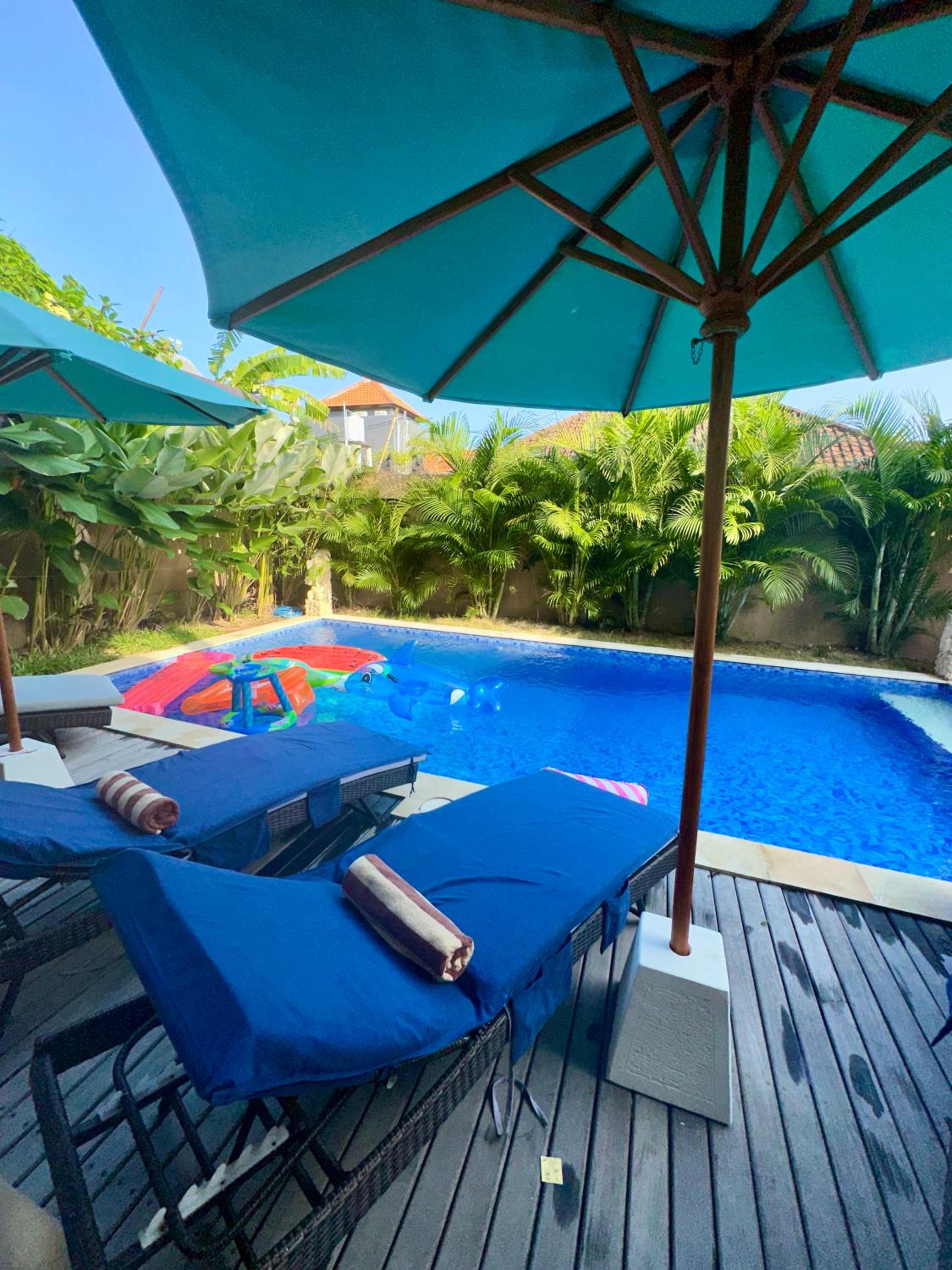 Villa Kumaru Luxury 4BR inc breakfast and airport pickup