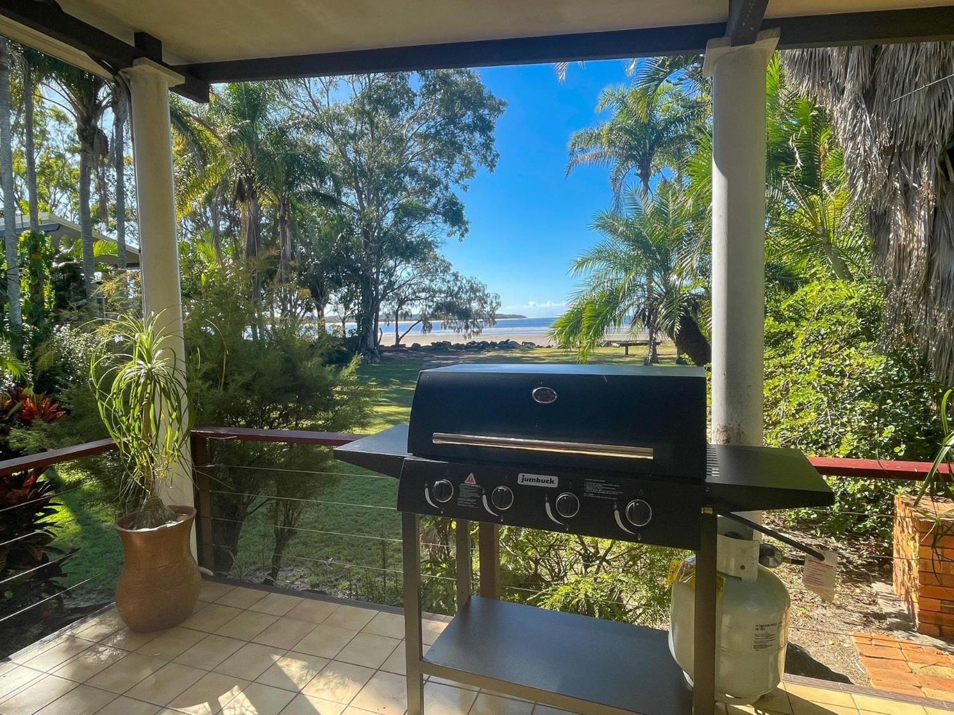 Moonshadow-Burrum Heads- Beachfront- 3BR- Water Views