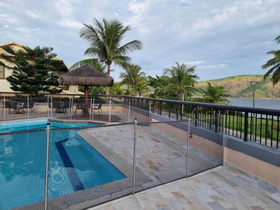 Casa Cond Ocean House Camboinhas Pé na Areia 4qts