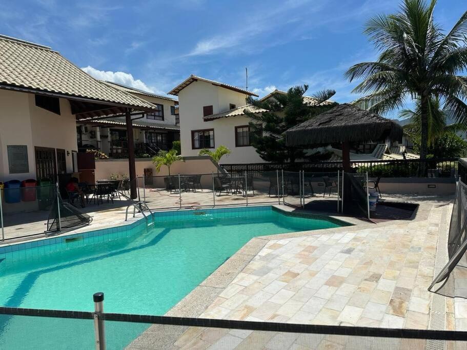 Casa Cond Ocean House Camboinhas Pé na Areia 4qts
